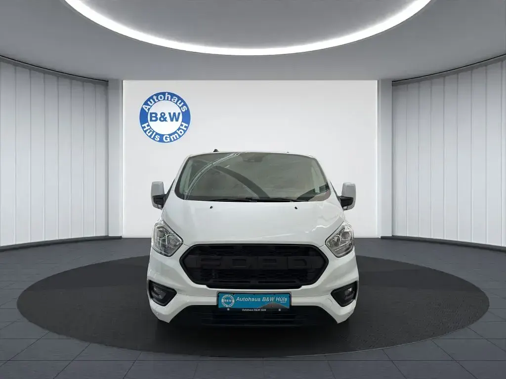 Gebraucht Ford Transit Custom Trend 131 PS (96 kW) 2022 Weiß Van / Kleinbus