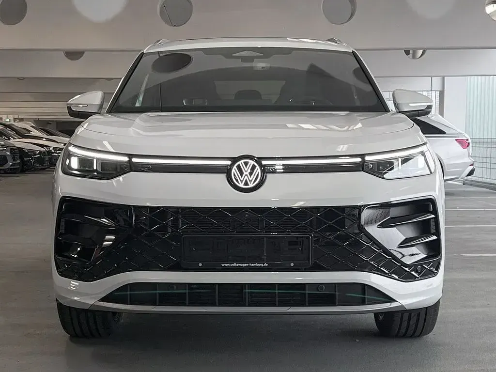 Gebraucht VW Tayron R-line 193 PS (141 kW) 2025 Weiß SUV