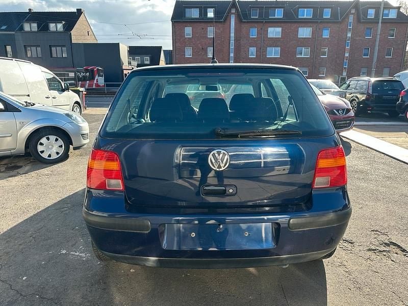 Gebraucht VW Golf IV 101 PS (74 kW) 2002 Blau Limousine