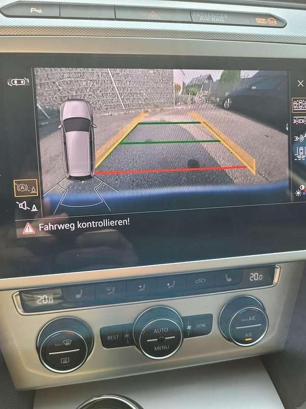 Gebraucht VW Passat Comfortline 150 PS (110 kW) 2018 Silber Kombi