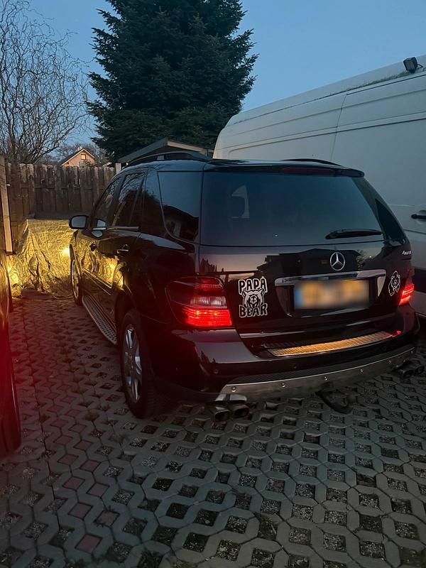 Gebraucht Mercedes ML320 224 PS (164 kW) 2006 Schwarz SUV