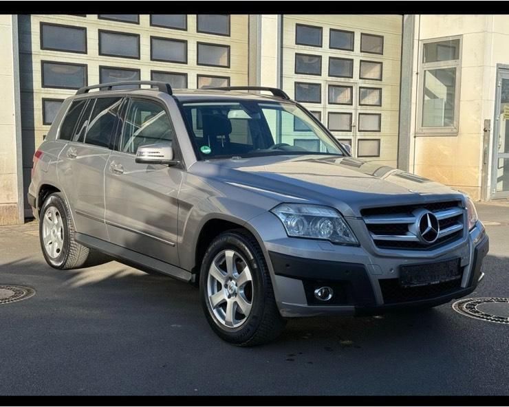 Grau Gebraucht 2009 Mercedes GLK320 SUV | 6.600 € (Guter Preis) - Bild 1/4