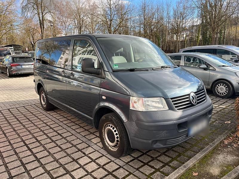 Gebraucht VW T5 131 PS (96 kW) 2008 Grau Van