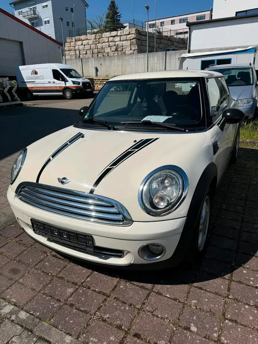 Gebraucht Mini Cooper 95 PS (69 kW) 2009 Weiß Kleinwagen