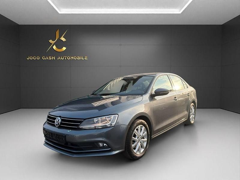 Gebraucht VW Jetta Basis 150 PS (110 kW) 2018 Grau Limousine