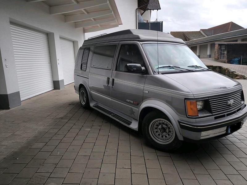 Gebraucht Chevrolet Astro 165 PS (121 kW) 1991 Van / Kleinbus