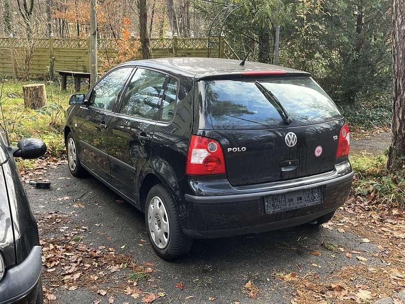 Second-hand VW Polo 64 CP (47 kW) 2002 Negru Hatchback