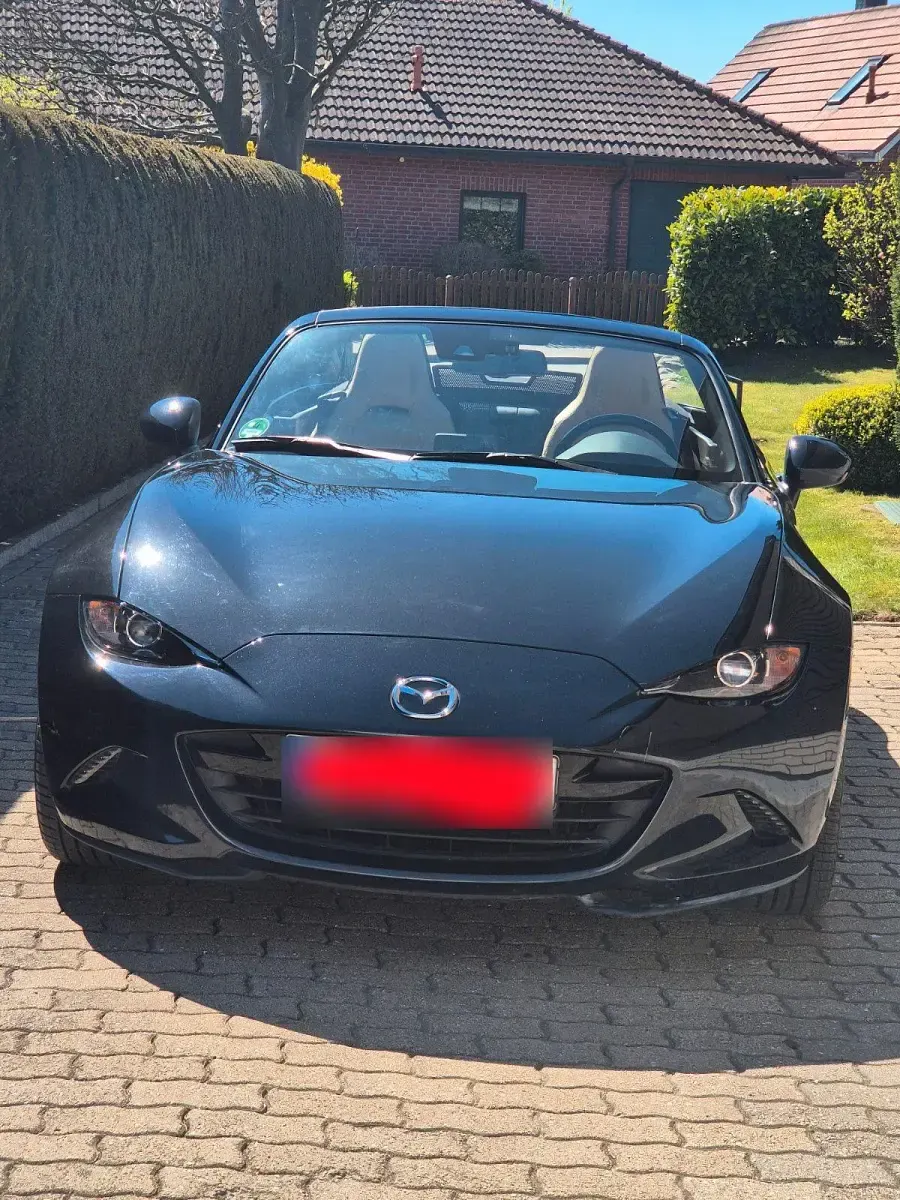 Second-hand Mazda MX5 184 CP (135 kW) 2020 Negru Cabrio