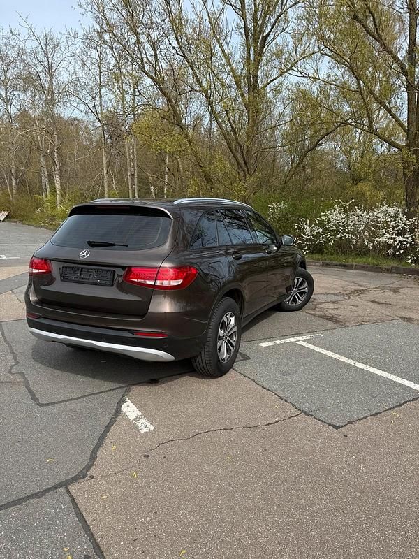 Usata Mercedes GLC220 2017 Marrone SUV