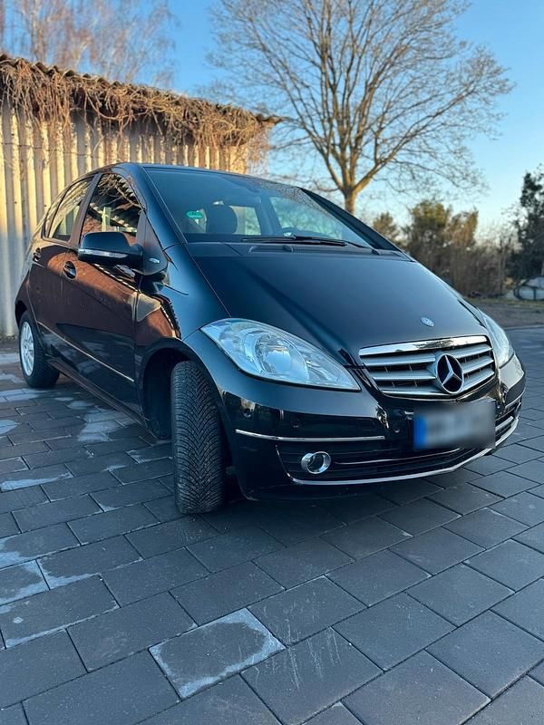Gebraucht Mercedes A160 95 PS (69 kW) 2009 Schwarz Limousine