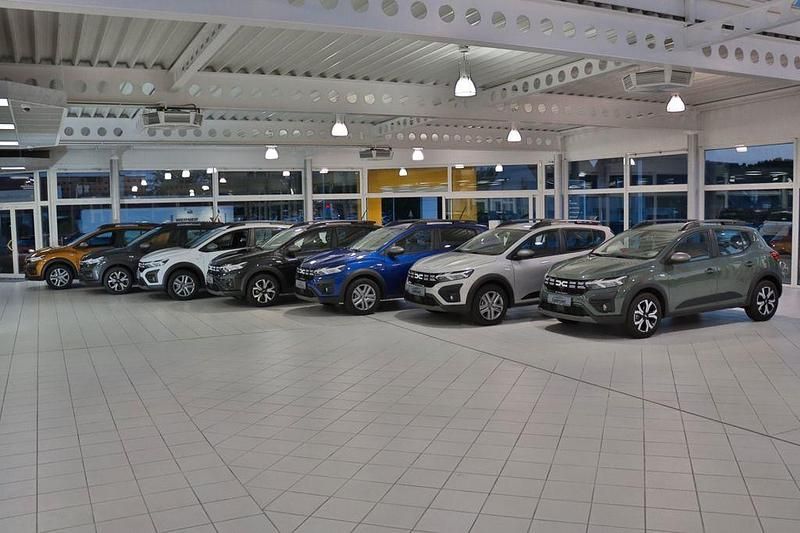 Nowe Dacia Sandero Expression 122 KM (89 kW) 2025 Biały Sedan/Limuzyna