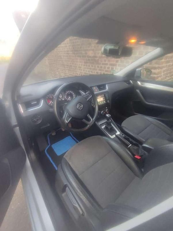 Second-hand Skoda Octavia Style 150 CP (110 kW) 2016 Negru Break