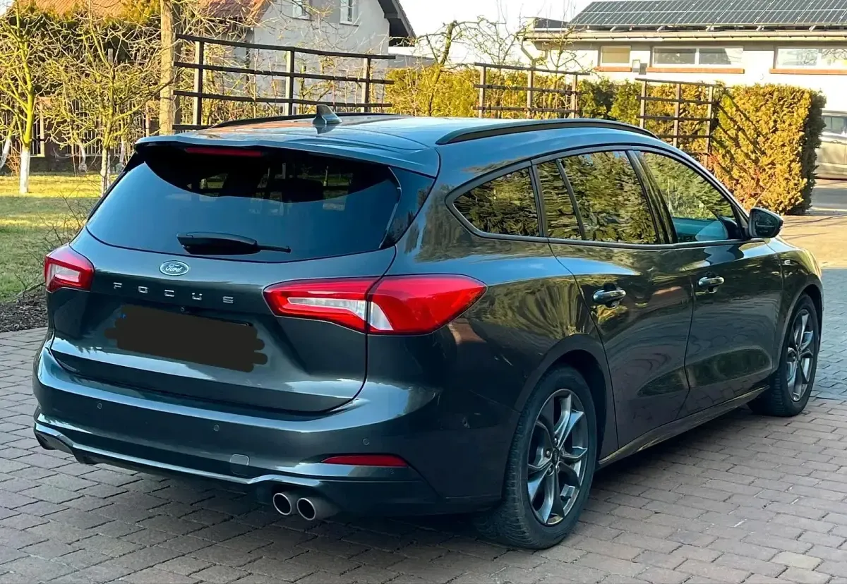 Gebraucht Ford Focus ST-Line X 150 PS (110 kW) 2020 Grau Kombi
