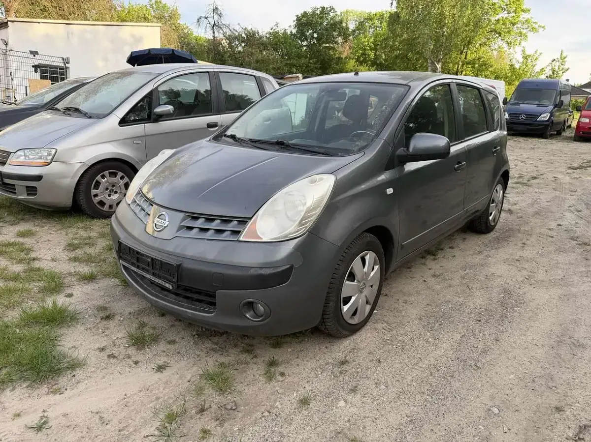 Second-hand Nissan Note Acenta 88 CP (64 kW) 2006 Gri Hatchback