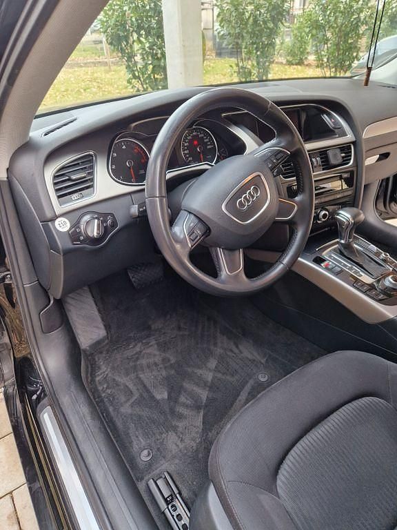 Gebraucht Audi A4 Attraction 150 PS (110 kW) 2014 Schwarz Kombi