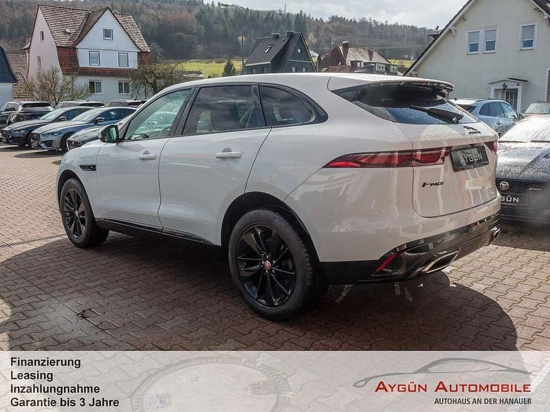 Gebraucht Jaguar F-Pace SE 300 PS (220 kW) 2022 Fuji/polaris white SUV