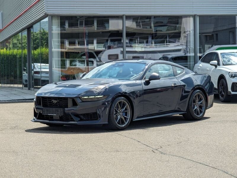 Blue ember metallic Neu 2024 Ford Mustang Dark Horse Coupé | 67.790 € - Bild 1/4