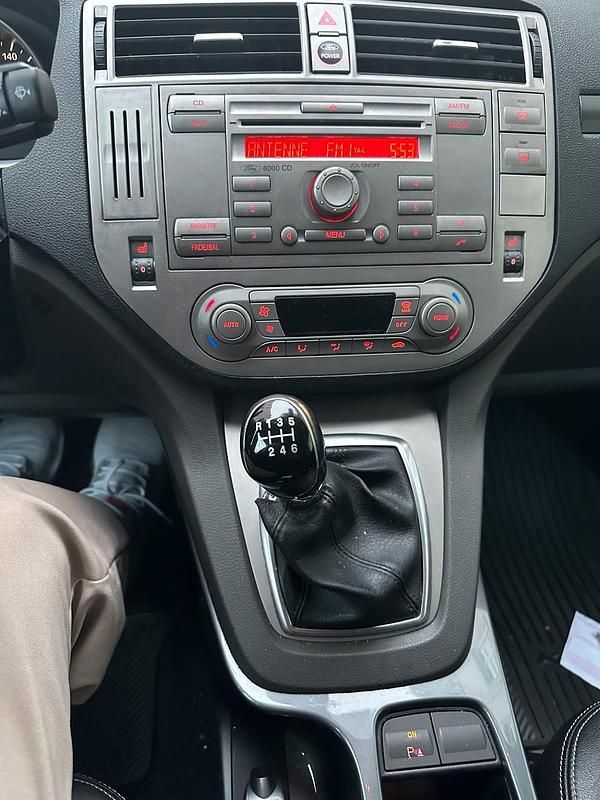 Gebraucht Ford Kuga 136 PS (100 kW) 2009 Weiß SUV