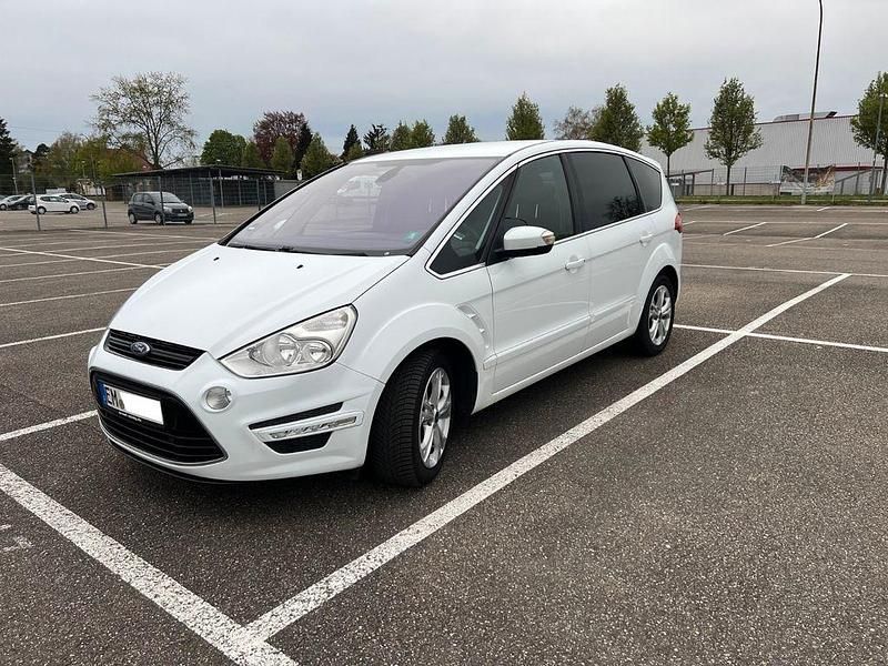 Gebraucht Ford S-MAX Business Edition 163 PS (119 kW) 2014 Weiß Van / Kleinbus