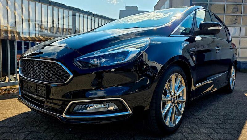 Iridiumschwarz metallic Gebraucht 2018 Ford S-MAX Vignale Van / Kleinbus | 22.599 € (Fairer Preis) - Bild 1/4