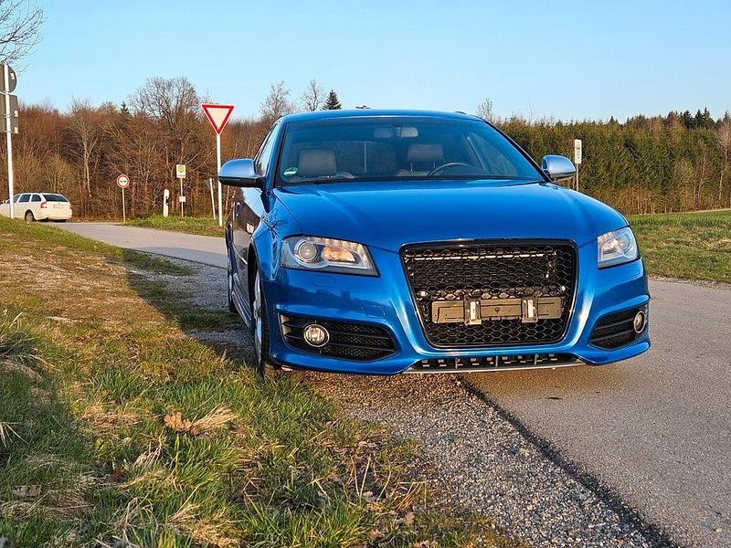 Gebraucht Audi S3 Sport 265 PS (194 kW) 2009 Blau Kleinwagen