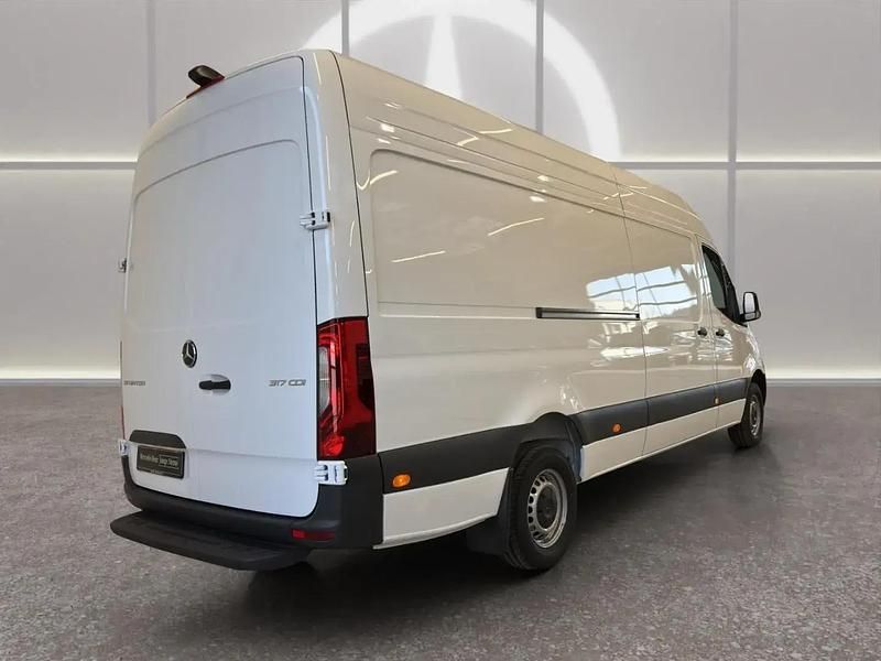 Gebraucht Mercedes Sprinter 170 PS (125 kW) 2026 Weiß Van