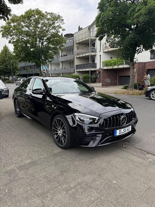 Schwarz Gebraucht 2023 Mercedes E53 AMG AMG Limousine | 70.990 € (Etwas zu teuer) - Bild 1/4