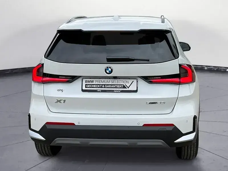 Gebraucht BMW X1 170 PS (125 kW) 2025 Weiß SUV