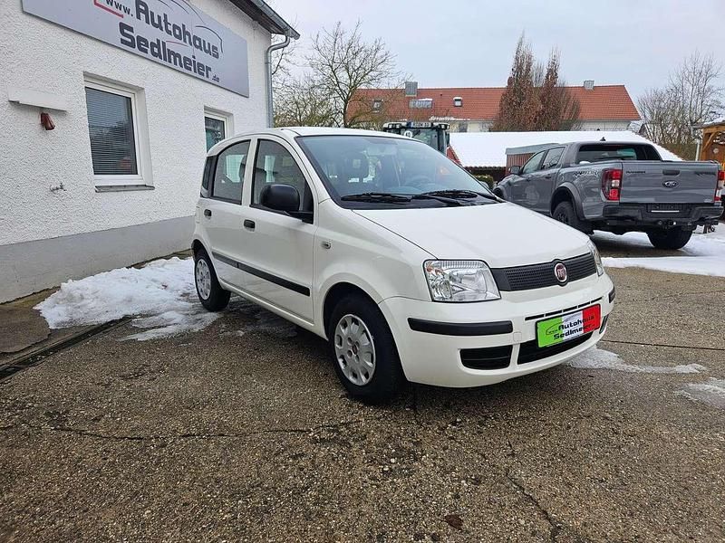 Gebraucht Fiat Panda Classica 69 PS (50 kW) 2012 Weiß Kleinwagen
