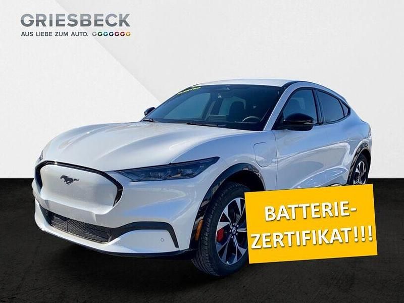 Weiß metallic Gebraucht 2022 Ford Mustang Mach-E SUV | 32.770 € (Superpreis) - Bild 1/3