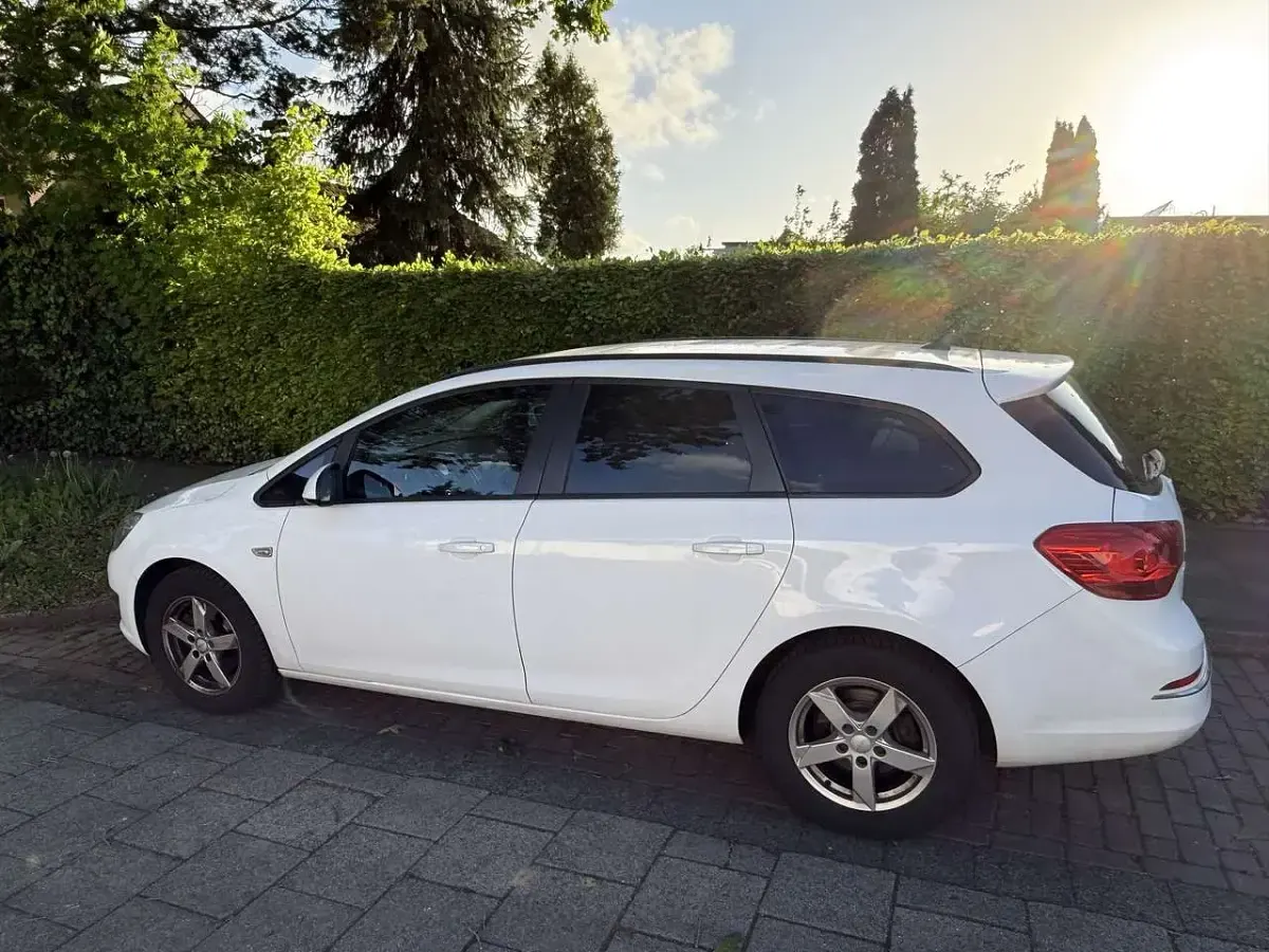 Occasion Opel Astra Edition 110 ch (80 kW) 2016 Berline