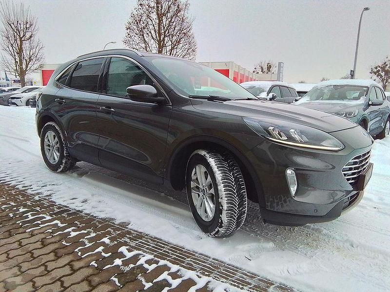 Gebraucht Ford Kuga Titanium 150 PS (110 kW) 2021 Magneticgrau (metallic) SUV