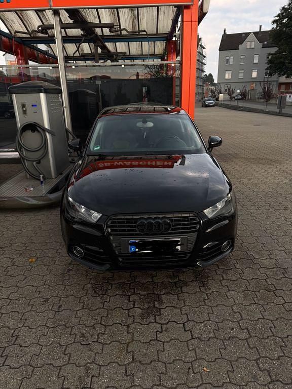 Gebraucht Audi A1 Ambition 90 PS (66 kW) 2015 Schwarz Kleinwagen