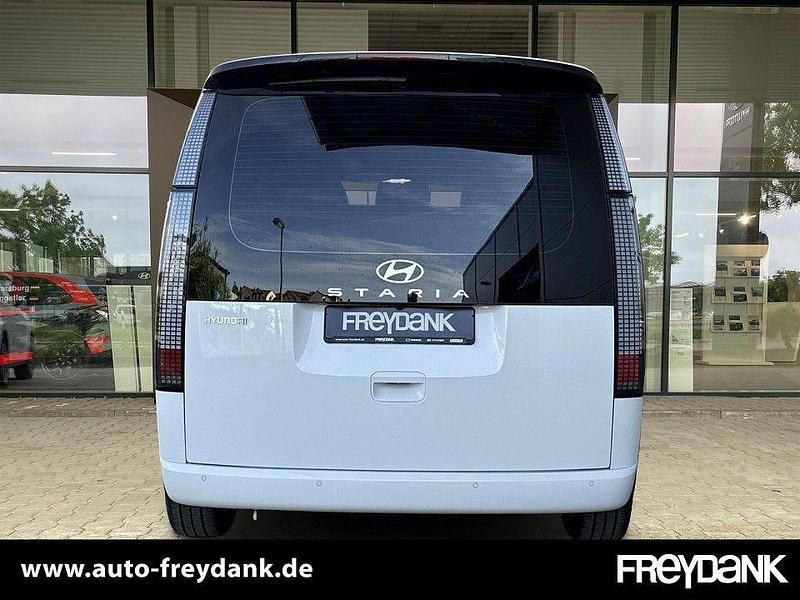 Gebraucht Hyundai Staria Prime 224 PS (164 kW) 2025 Creamy white Van / Kleinbus
