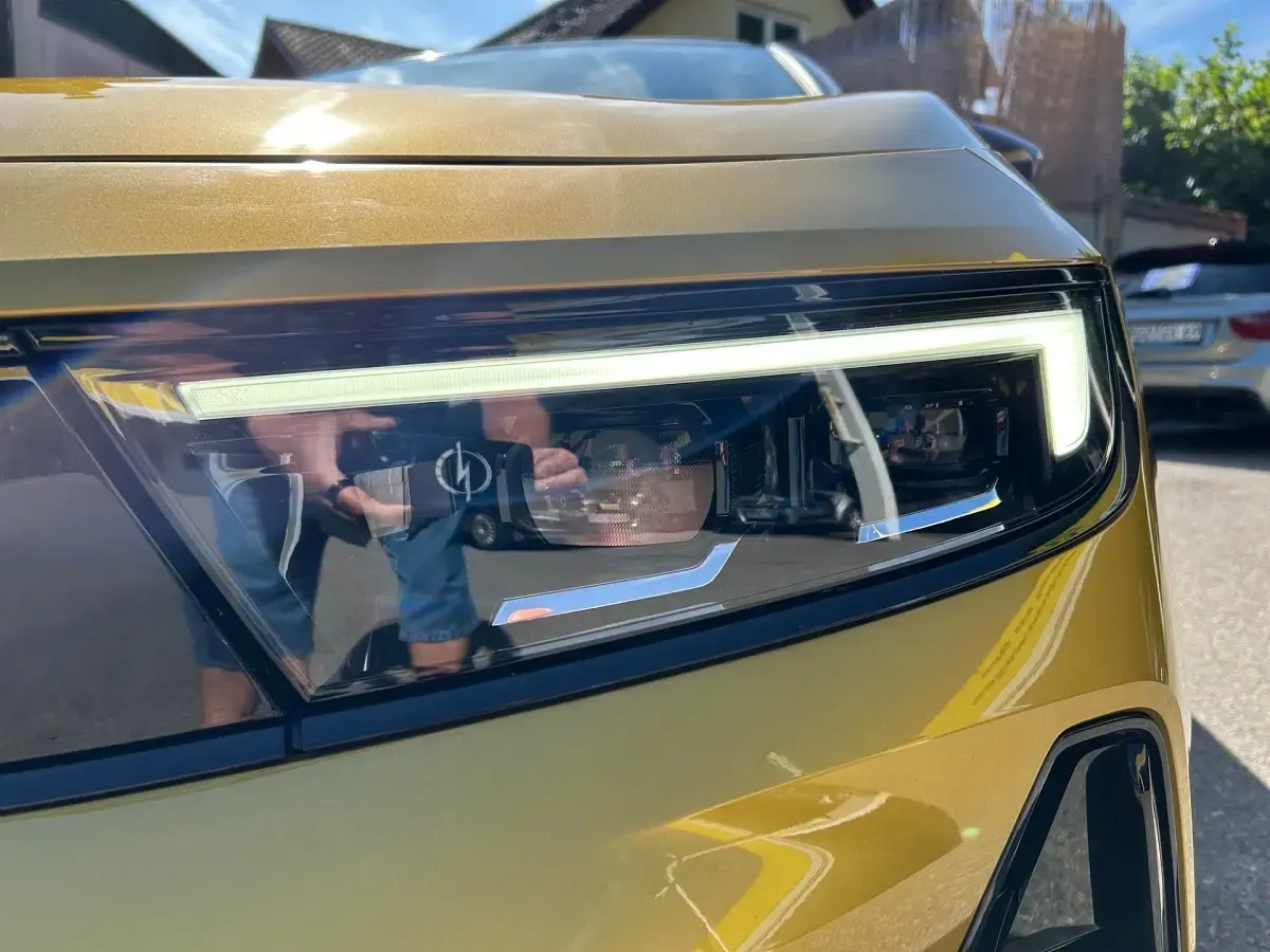 Gebraucht Opel Astra 131 PS (96 kW) 2024 Amber yello  kult gelb Kleinwagen