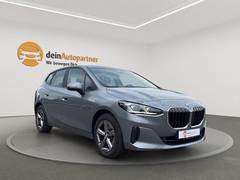 Gebraucht BMW 223 Active Tourer Performance 211 PS (155 kW) 2023 Skyscraper grau Van / Kleinbus