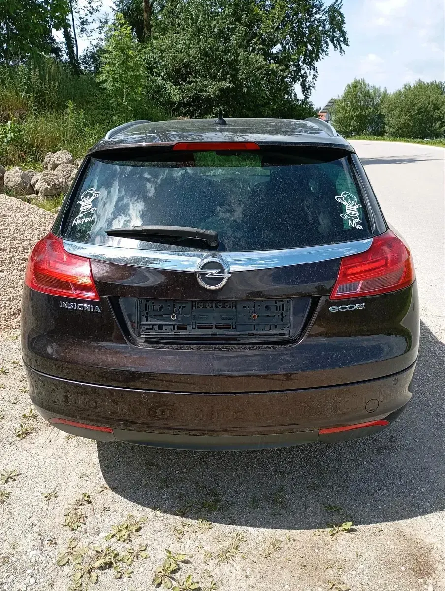 Gebraucht Opel Insignia 131 PS (96 kW) 2011 Braun Kombi