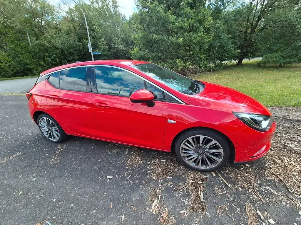 Gebraucht Opel Astra Innovation 150 PS (110 kW) 2015 Rot Limousine