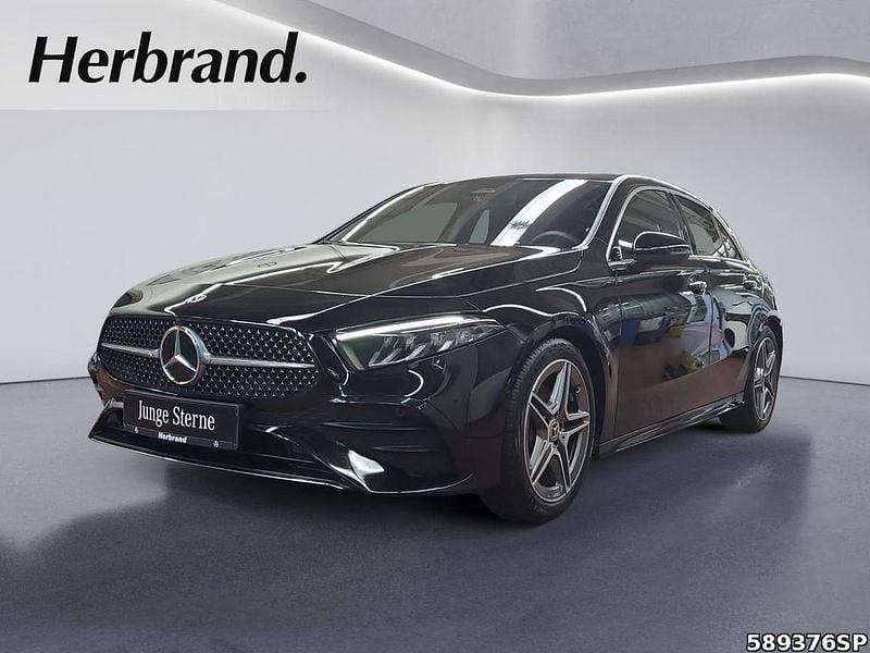 Unilack nachtschwarz Gebraucht 2024 Mercedes A200 AMG Limousine | 30.890 € (Guter Preis) - Bild 1/4