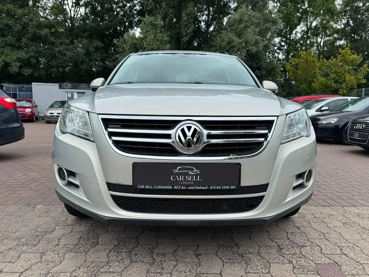 Gebraucht VW Tiguan Trendline 140 PS (102 kW) 2008 Gold SUV