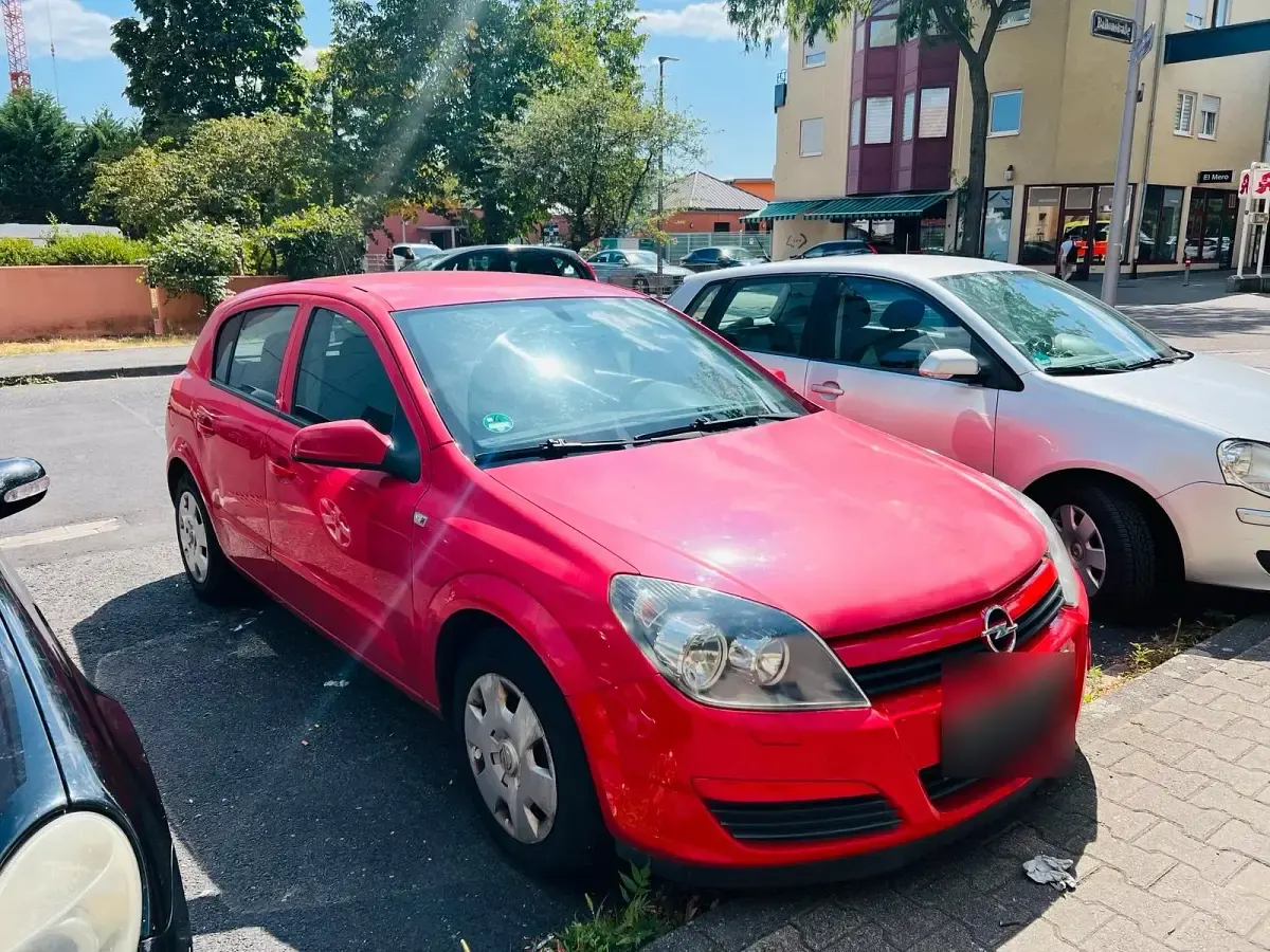 Gebraucht Opel Astra 90 PS (66 kW) 2004 Rot Kleinwagen