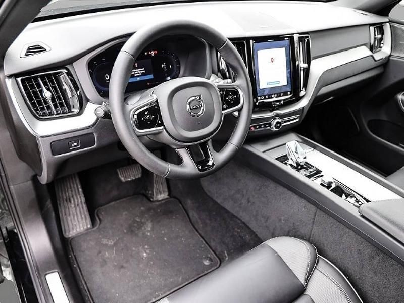 Gebraucht Volvo XC60 Plus 250 PS (183 kW) 2023 Schwarz SUV