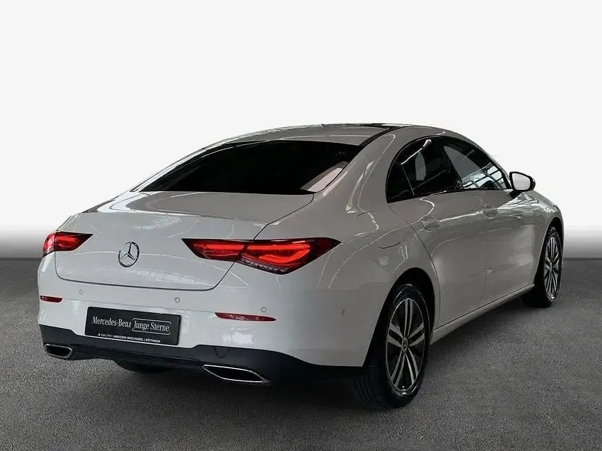 Gebraucht Mercedes CLA250e Progressive 218 PS (160 kW) 2022 Weiß Coupé