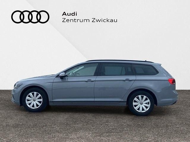 Gebraucht VW Passat Basis 150 PS (110 kW) 2023 Grau Kombi