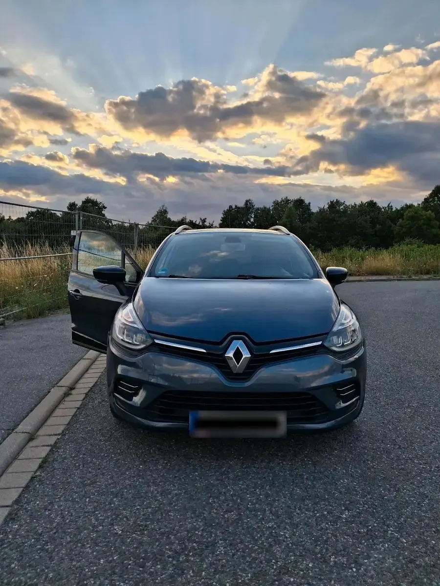 Gebraucht Renault Clio 90 PS (66 kW) 2019 Grau Kombi