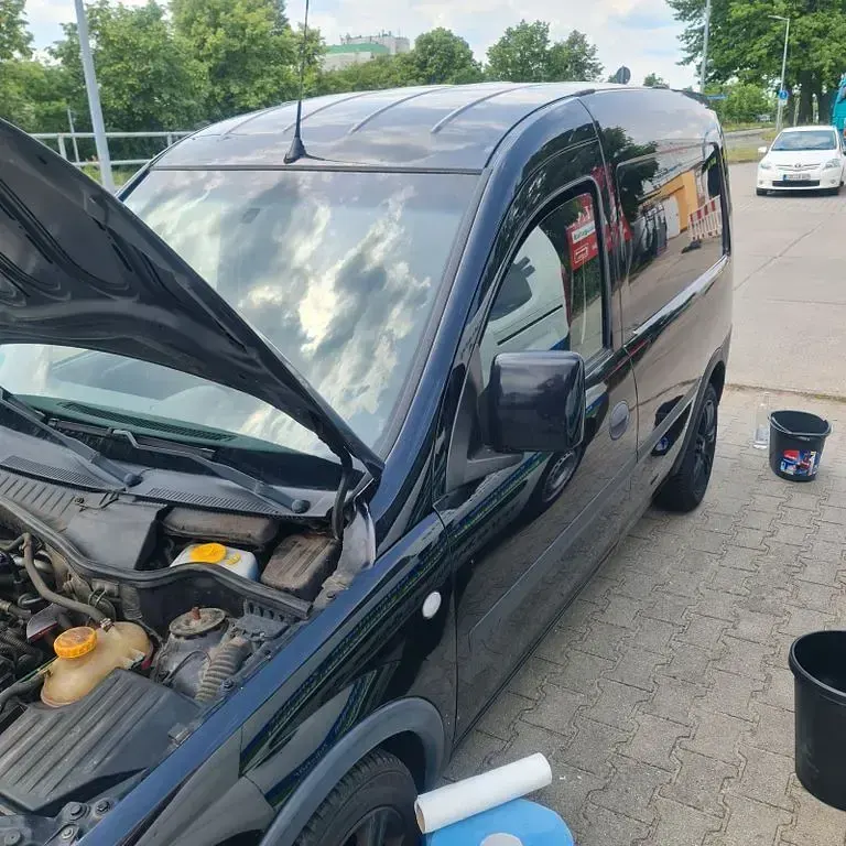 Gebraucht Opel Combo 90 PS (66 kW) 2010 Schwarz Van / Kleinbus
