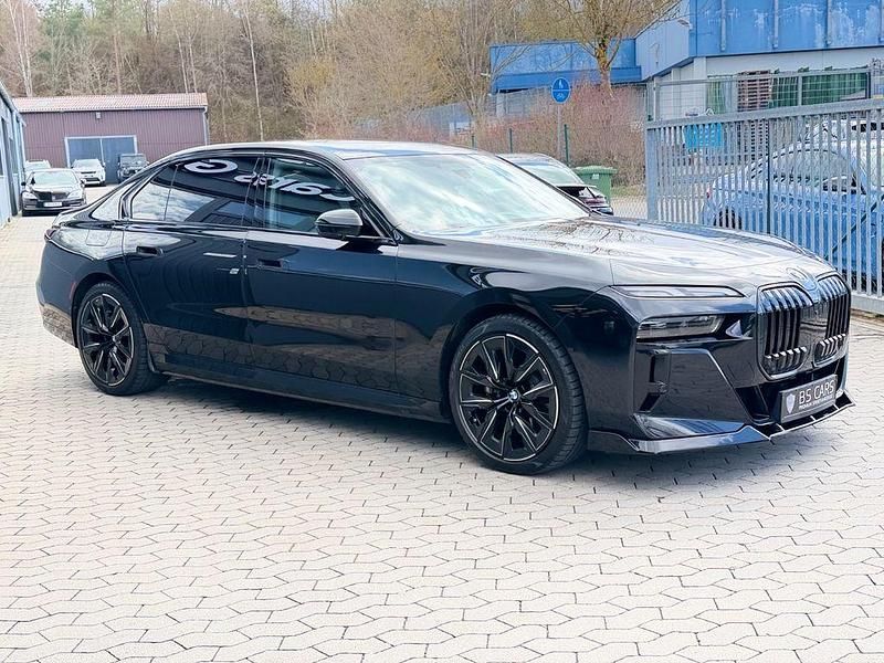 Gebraucht BMW i7 Performance 334 kW (455 PS) 2024 Schwarz Limousine