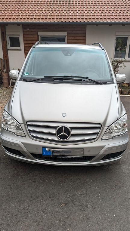Silber Gebraucht 2013 Mercedes Viano Van / Kleinbus | 18.249 € (Guter Preis) - Bild 1/4
