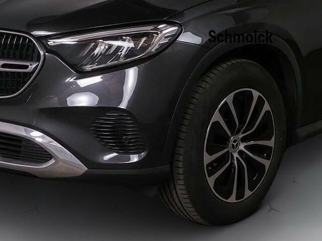 Gebraucht Mercedes GLC200 Avantgarde 204 PS (150 kW) 2024 Andere farbe SUV