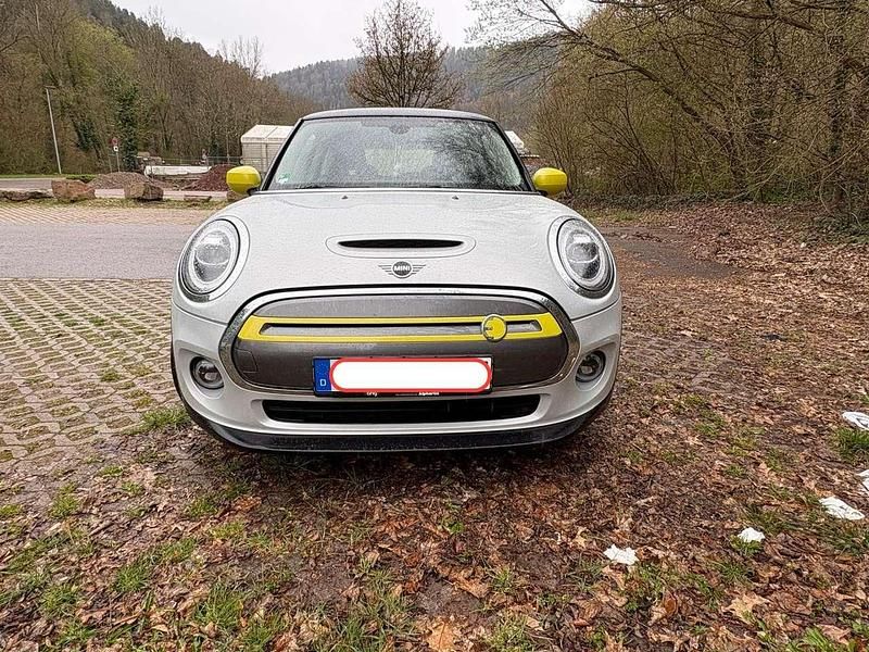 Gebraucht Mini Cooper SE 135 kW (184 PS) 2020 Silber Kleinwagen